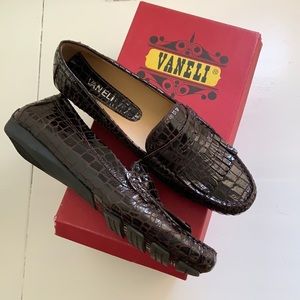 VANELI Loafers